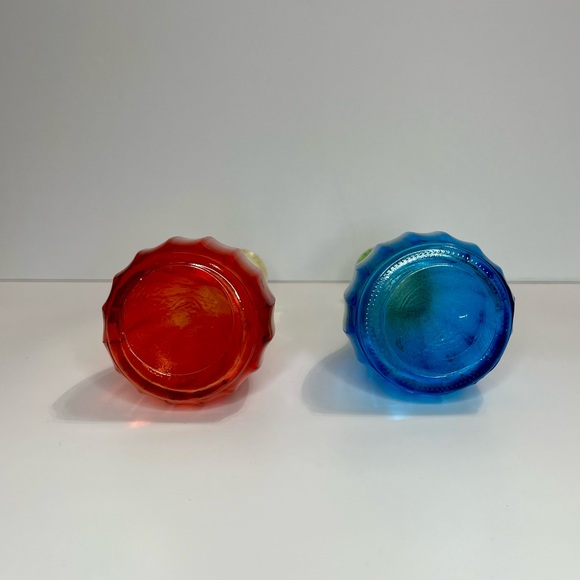 VTG Retro Jeanette Ribbed Amberina Bud Vase Green Blue  Red Yellow Ombre Set 2 - Picture 8 of 11